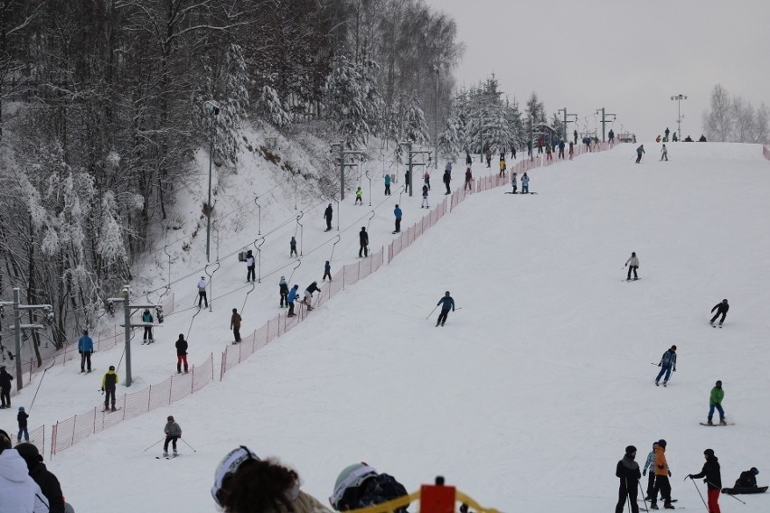 Święto Trzech Króli i weekend na nartach w Górach Świetokrzyskich? Sprawdź, które stoki są czynne