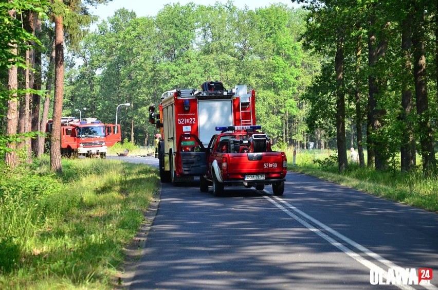 Czołówka dwóch samochodów pod Oławą          