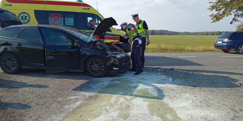 Groźna kolizja pod Dębnicą Kaszubską. Cztery osoby trafiły na SOR