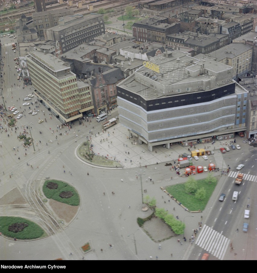 Katowice w latach 90 z lotu ptaka. Tak wyglądał krajobraz miasta ponad 30 lat temu