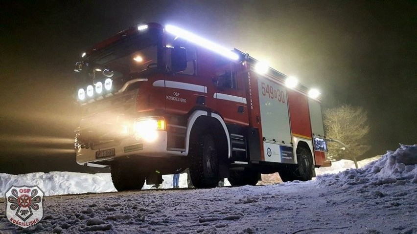 Strażacy ochotnicy z OSP w Kościelisku jeżdżą m.in. srednim...