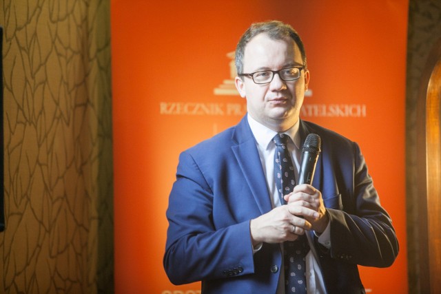 Swoje problemy przedstawiały rzecznikowi praw obywatelskich osoby z Polskiego Związku Działkowców, żołnierze, rodzice niepełnosprawnych dzieci, a także wiele osób prywatnych