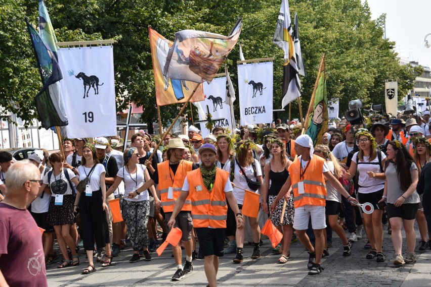 Pielgrzymka Dominikańska dotarła z Krakowa na Jasną Górę ZDJĘCIA Zmęczeni, ale bardzo radośni 