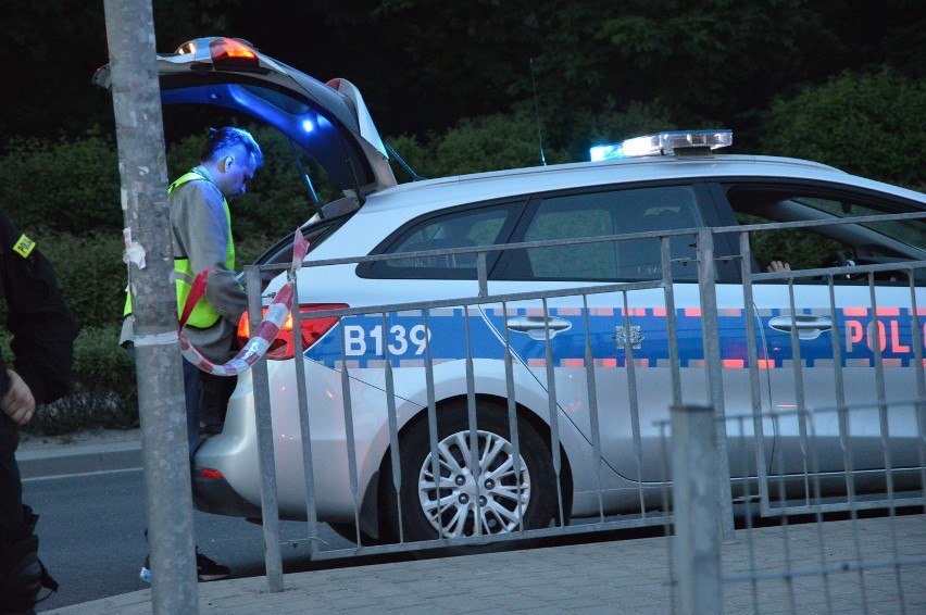 Kolejny alarm bombowy we Wrocławiu (ZDJĘCIA)