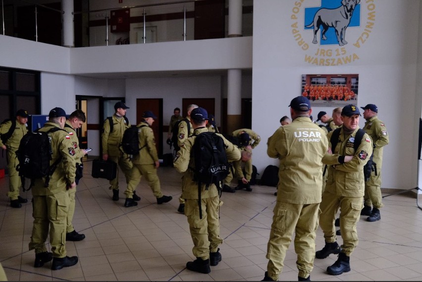Misja Turcja. Bartłomiej Zakrzewski, wieloletni druh OSP w Bogutach-Piankach bierze udział w misji ratunkowej w Turcji