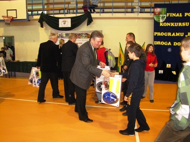 Powiatowy Final konkursu BEZPIECZNA DROGA DO SZKOLY - Brok 14-04-2011