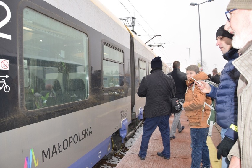 Transportowa debata o przesiadce na pociąg i rower. Spotkanie w Radziszowie z cyklu "Region ma głos"