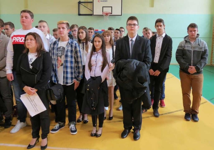 Uczniowie Technikum numer 2 w Starachowicach rozpoczęli rok szkolny