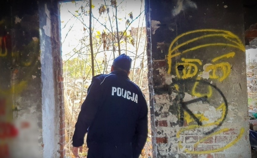 Policjanci z Kościerzyny kontrolują miejsca, w których mogą przebywać bezdomni