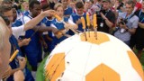 250 kg piłkarskiej słodyczy. Wielki tort dla uczestników MŚ Dzieci z Domów Dziecka (WIDEO)