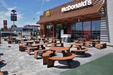 Restauracja McDonald's w Łączynie koło Jędrzejowa tuż przed otwarciem. Zobacz zdjęcia z bliska i ze środka 