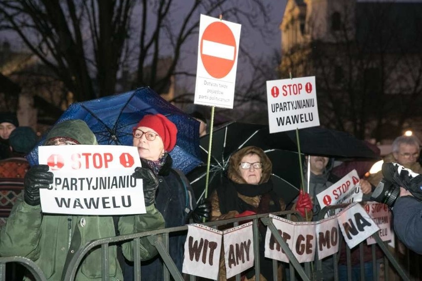 Sobotni protest pod Wawelem