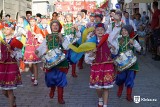 Barwny korowód festiwalu harcerskiego przeszedł przez Kielce. Młodzież przejęła klucze do miasta