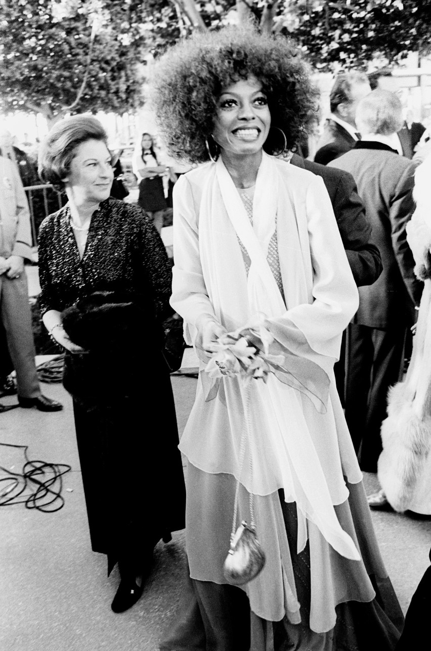 Diana Ross podczas 45. gali wręczenia Oscarów w 1973 r....