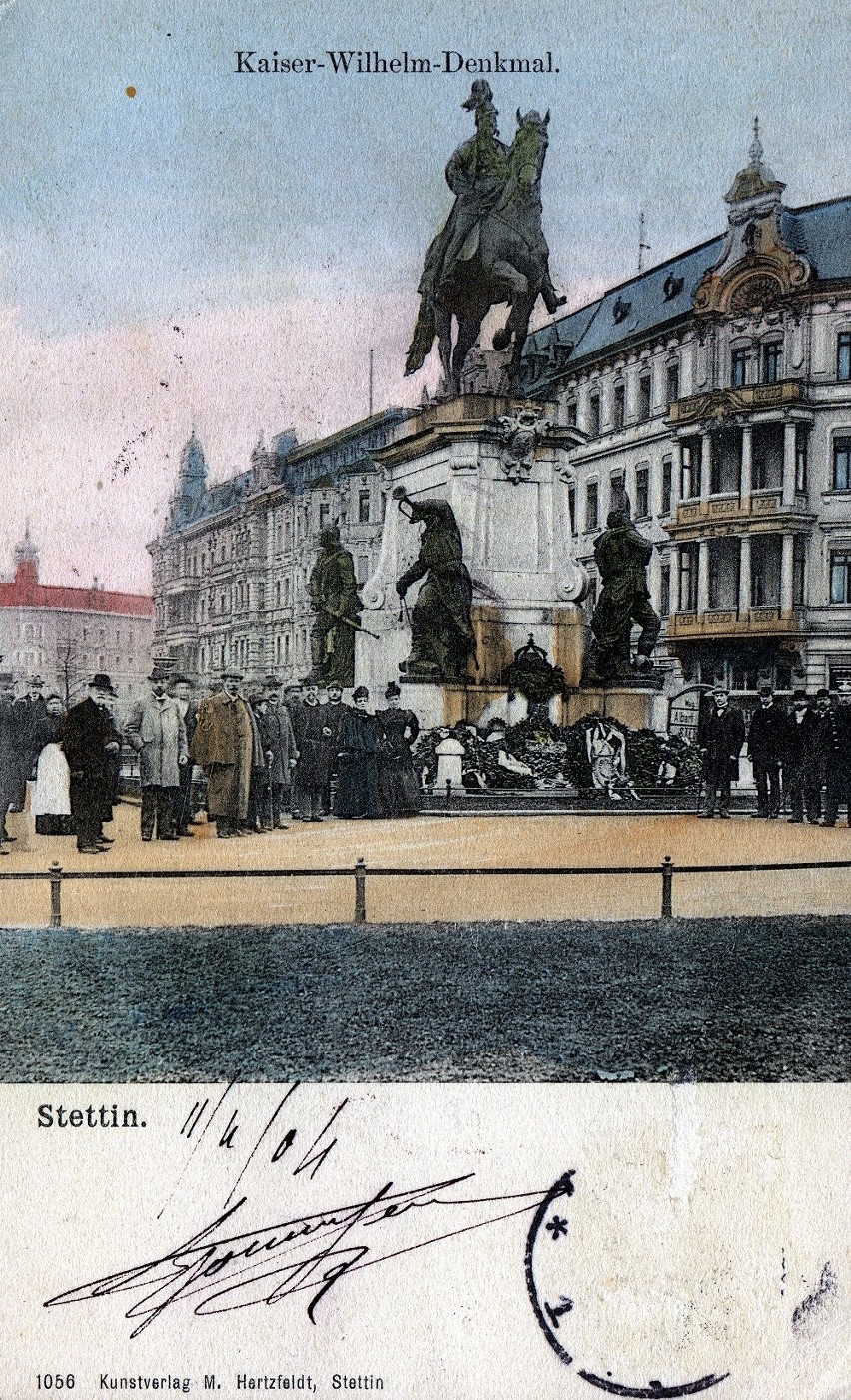 Pomnik cesarza Wilhelma I na placu Żołnierza Polskiego....