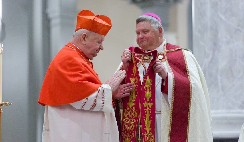 Kardynał Dziwisz w Chicago odprawił mszę dla górali