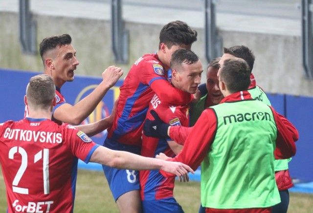 Mecz Lech Poznań - Raków Częstochowa 0:2