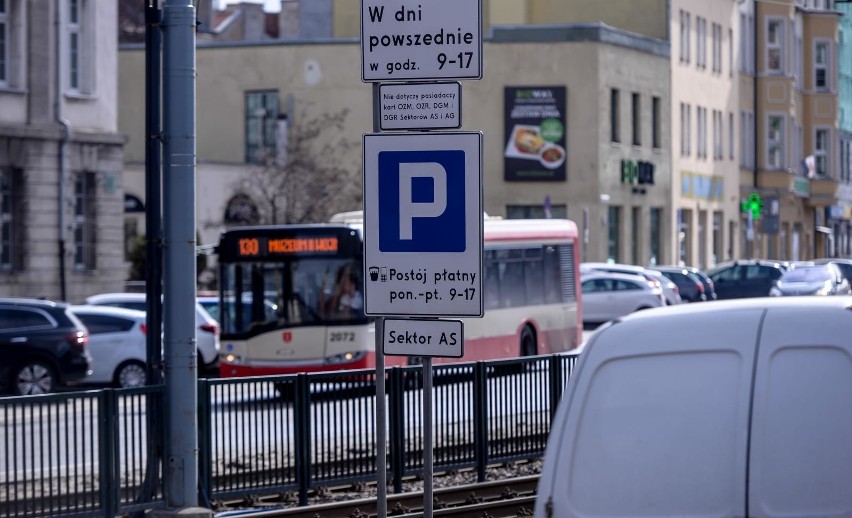 Parkingi w Gdańsku MAPY, CENY. Gdzie zostawić samochód