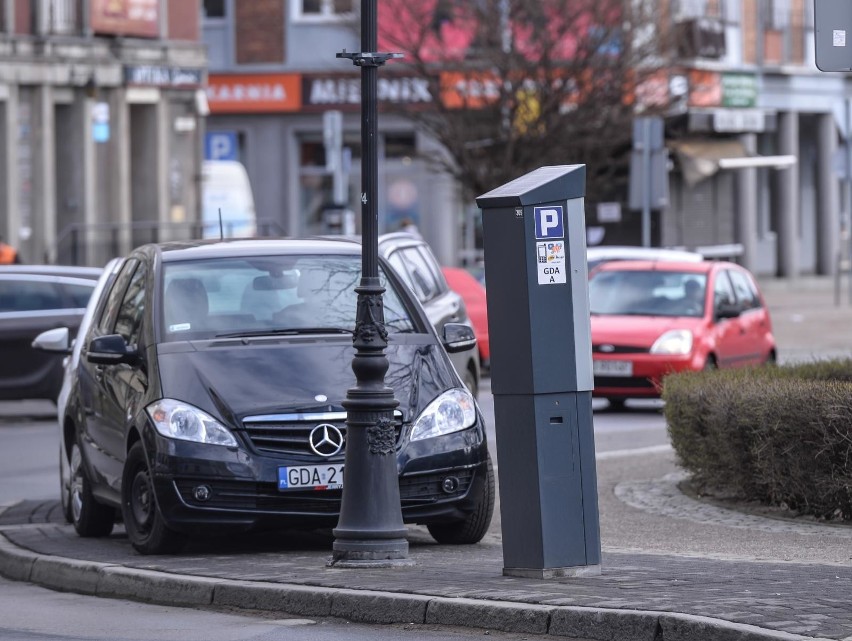 Parkingi w Gdańsku MAPY, CENY. Gdzie zostawić samochód