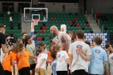 Gortat Camp 2024 zaczął się w Sosnowcu ZDJĘCIA Trening byłego koszykarza NBA dla 120 dzieci w Arenie Sosnowiec