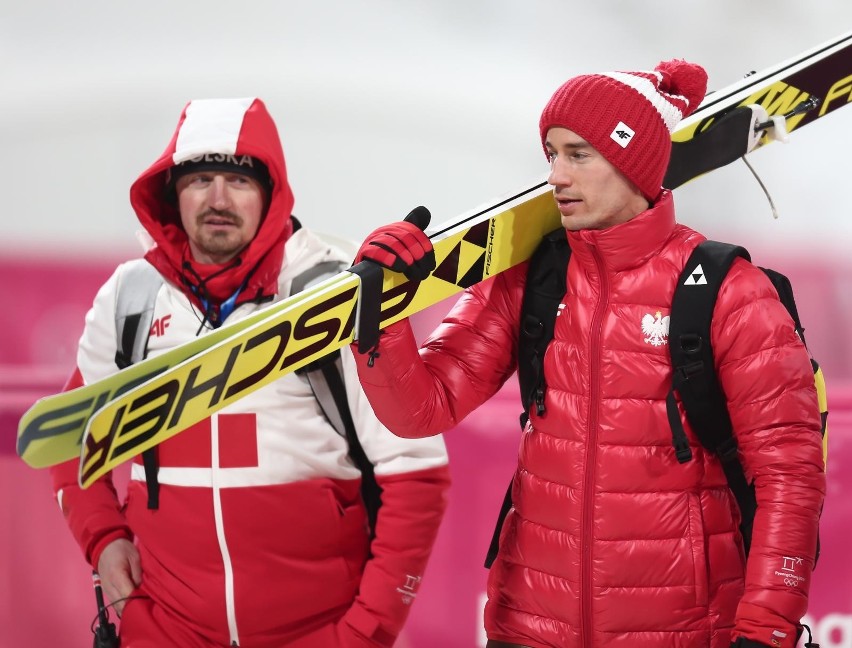 Kamil Stoch świetnie skacze w treningu przed zawodami. Piotr...