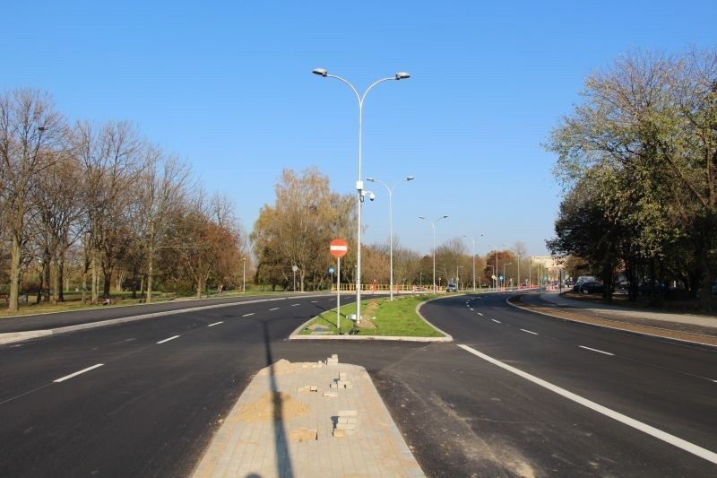 Ul. Wierzbowa. Ulica zmieniła się nie do poznania. Dwa pasy ruchu w każdą stronę (zdjęcia, wideo)