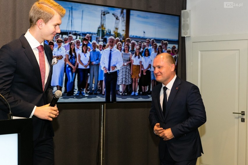 Wybory w Szczecinie: WYNIKI i reakcje w sztabie Piotra Krzystka