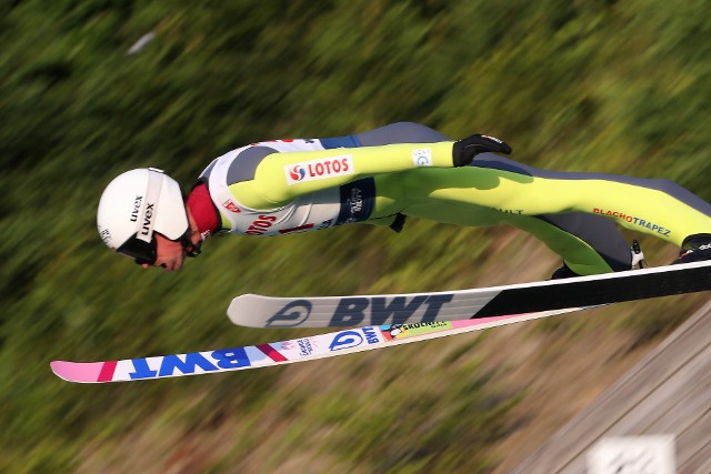 Piotr Żyła był najlepszy w kwalifikacjach do sobotniego konkursu Letniej Grand Prix w skokach narciarskich w Wiśle-Malince