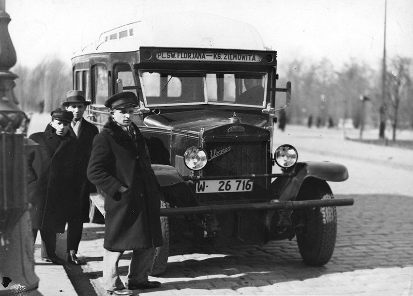 Autobus na podwoziu Ursus AW.