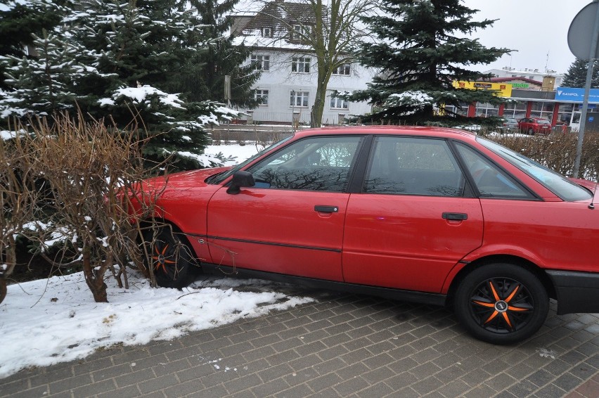 Audi potrąciło rowerzystę w Szczecinku [zdjęcia, wideo]