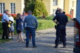 Ładunek wybuchowy na terenie Instytutu Ogrodnictwa w Skierniewicach? Policja sprawdzała budynek [ZDJĘCIA]