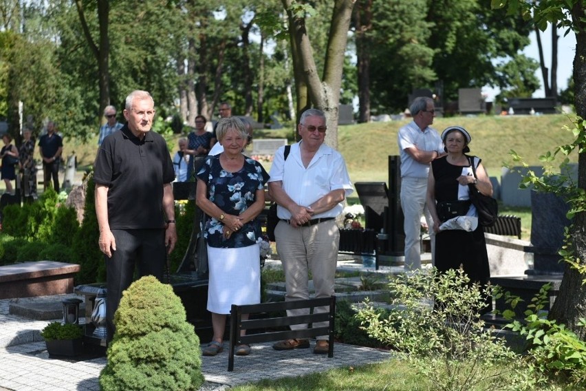 Rodzina, przyjaciele, ludzie sportu, władze miasta i...