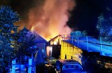 Ogniowe larum o północy poderwało strażaków do walki z żywiołem w Piwnicznej-Zdroju