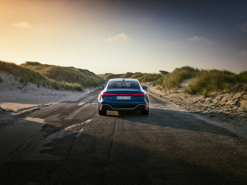 Audi RS 7 Sportback performance. Jaki silniki wyposażenie? 