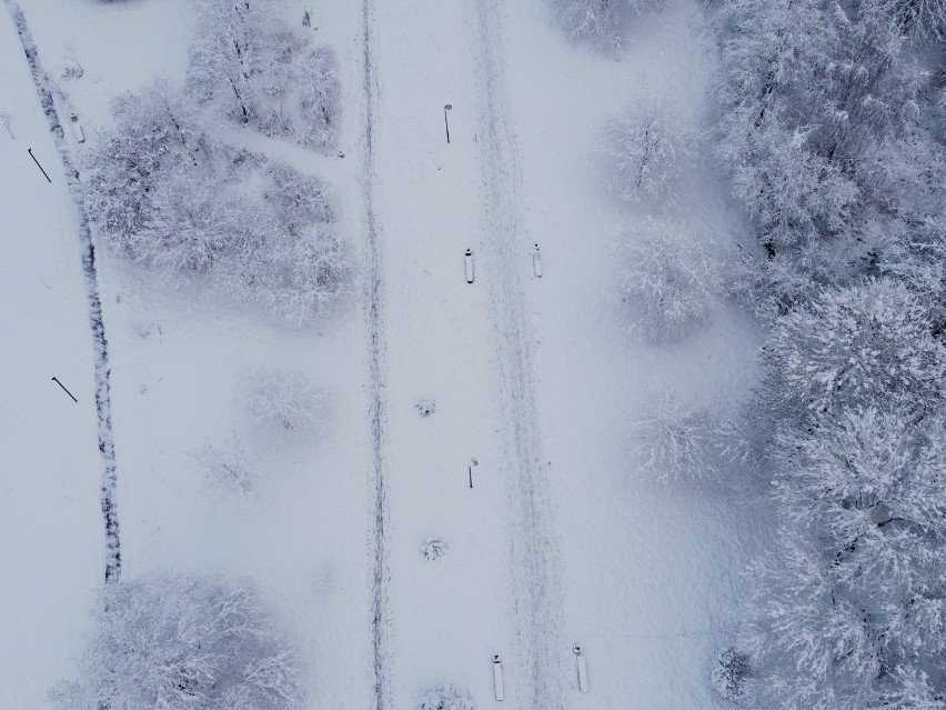 Koszalińska Góra Chełmska w zimowej scenerii. Zdjęcia z...