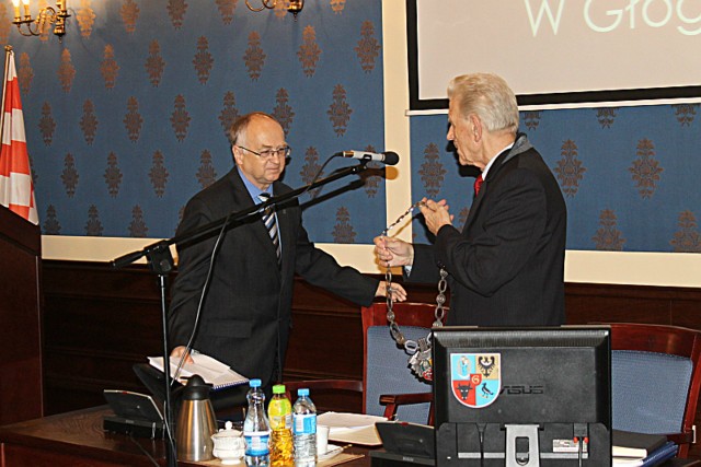 Andrzej Koliński (z lewej)został przewodniczącym rady miasta