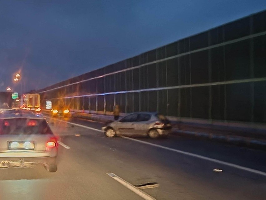 Wypadek na A1. Karambol na autostradzie 31.01.23. Utrudnienia w ruchu pomiędzy węzłami Łódź-Górna a Łódź-Wschód ZDJĘCIA