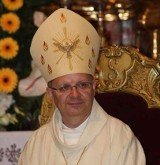 Nowy biskup ks. Andrzej Czaja przyjeżdża na swoje prymicje do Wysokiej