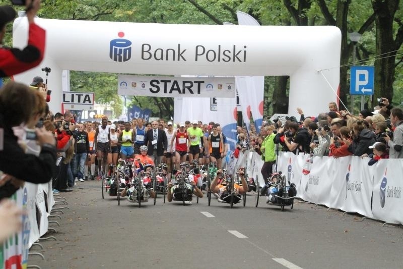 Maraton Wrocław 2013. Kenijczyk pierwszy, wrocławianin - szósty [RELACJA ONLINE, ZDJĘCIA, WYNIKI]