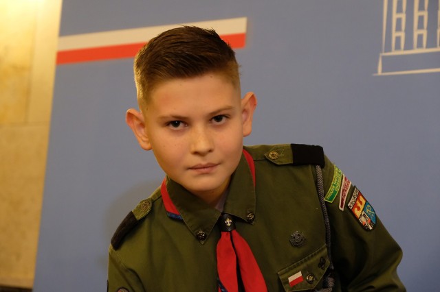 11-letni Filip z Knurowa pomógł ofiarom wypadku. Został wyróżniony.Zobacz kolejne zdjęcia/plansze. Przesuwaj zdjęcia w prawo - naciśnij strzałkę lub przycisk NASTĘPNE