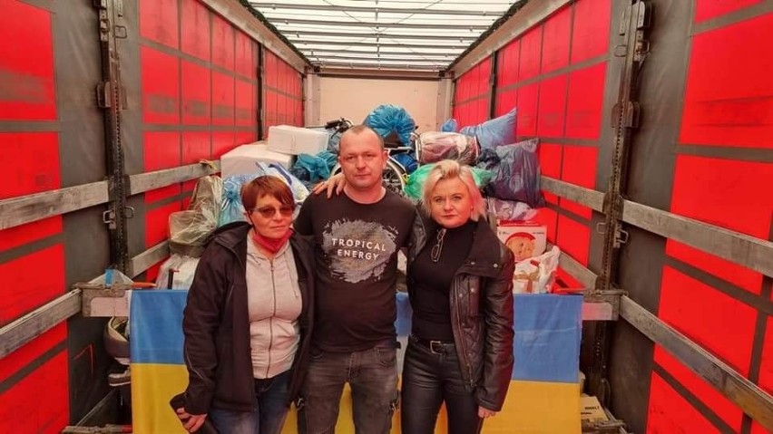 Transport darów zorganizowała firma LBB Papier z Iłży.
