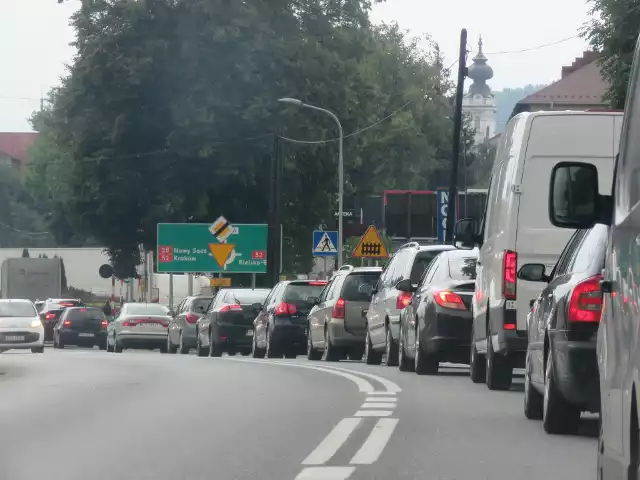 Przez Wadowice trudno przejechać nie tylko w godzinach szczytu komunikacyjnego