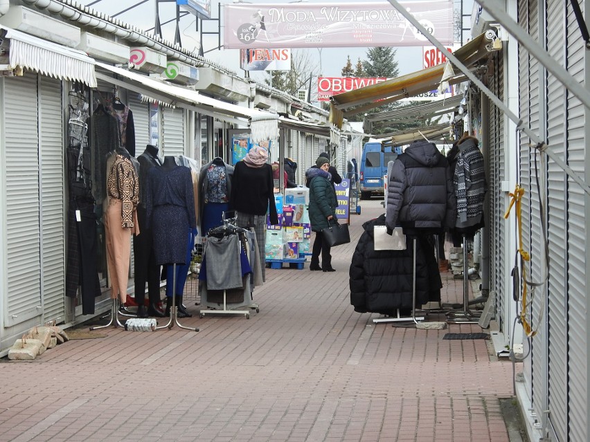 Bazar przy ulicy Kawaleryjskiej w Białymstoku. To tu...