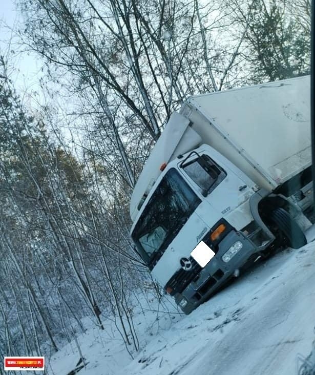 Trudne warunki na drogach Jury Krakowsko-Częstochowskiej....