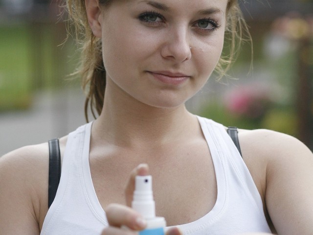 Joanna z Rzeszowa: Nie da się żyć z plagą komarów. Wieczorem bez spryskania się sprayem antykomarowym nie można wyjść z domu.