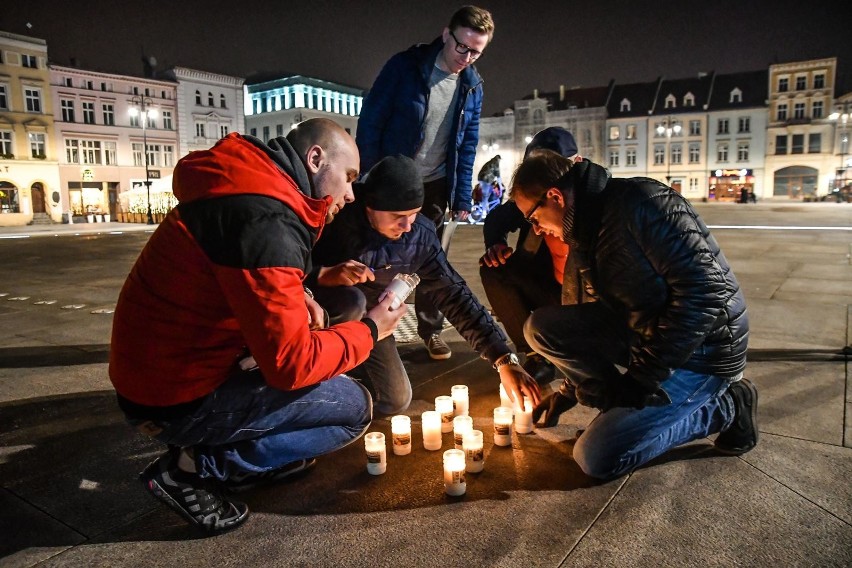 W niedzielę pod ratuszem odbył się happening w obronie...