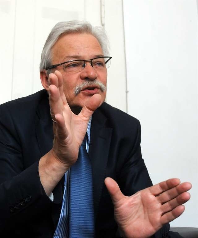 Europoseł Tadeusz Zwiefka, szef bydgoskiej PO