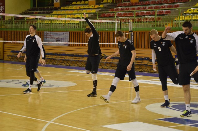 Siatkarze Cerradu Czarnych Radom rozpoczęli przygotowania do niedzielnego meczu z Dafi Społem Kielce.