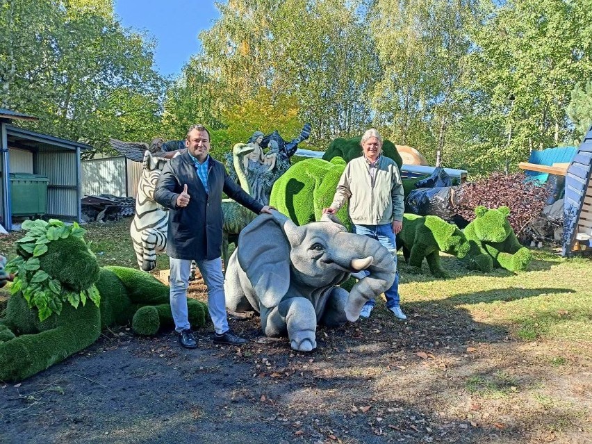 Noe Park z Skarżysku. Dotarły już pierwsze elementy. Bajkowe figury robią wrażenie! Zobacz zdjęcia