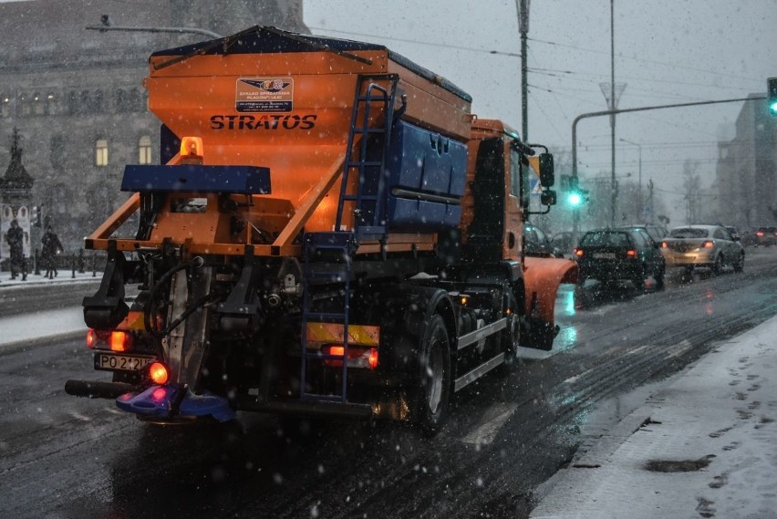 Śnieżyca w Poznaniu. Zasypało całe miasto